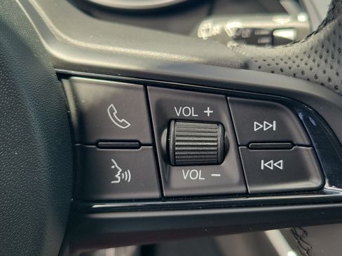 Used 2023 Alfa Romeo Stelvio Sprint RWD image 24