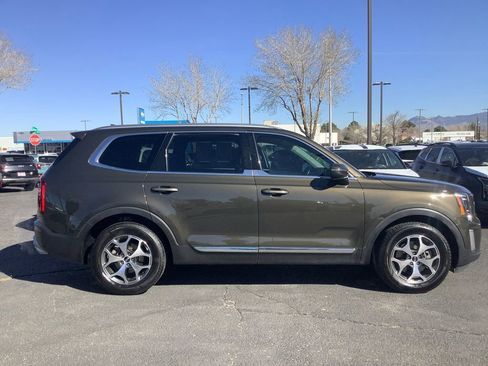 Used 2021 Kia Telluride EX image 23