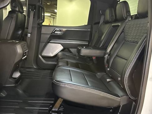 Used 2025 GMC Sierra EV Denali AWD/4WD image 23