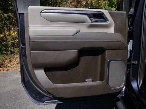 Used 2024 Chevrolet Silverado 3500 LTZ w/ LTZ Plus Package image 32