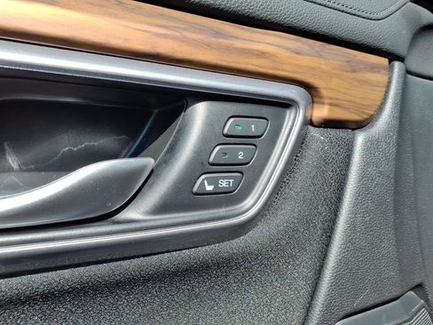 Used 2021 Honda CR-V EX image 10