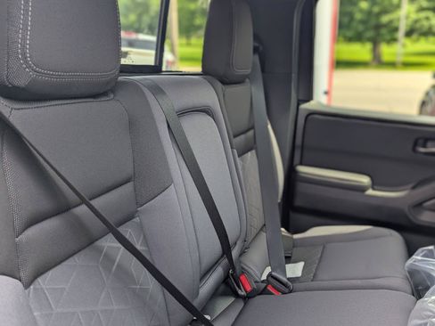 New 2026 Nissan Frontier SV w/ All-Weather Content Package AWD/4WD image 19