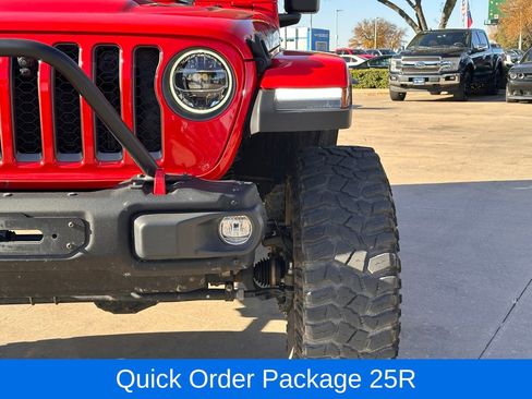 Used 2022 Jeep Wrangler Unlimited Rubicon w/ Xtreme Recon 35" Tire Package image 7