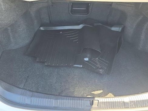 Used 2016 Toyota Avalon Touring image 3