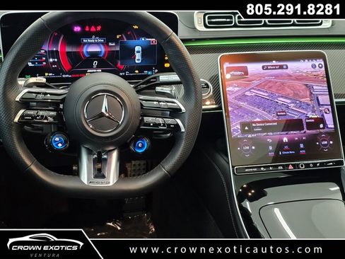 Used 2024 Mercedes-Benz S 63 AMG S w/ Carbon Fiber Exterior Package image 25