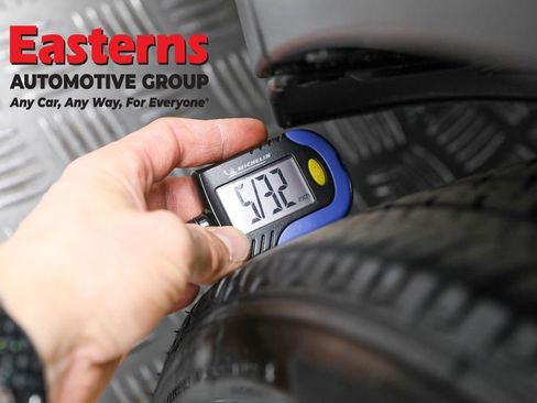 Used 2024 Nissan Kicks SR image 26