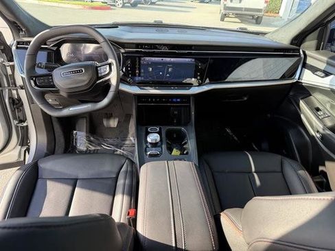 Used 2024 Jeep Wagoneer Launch Edition image 14