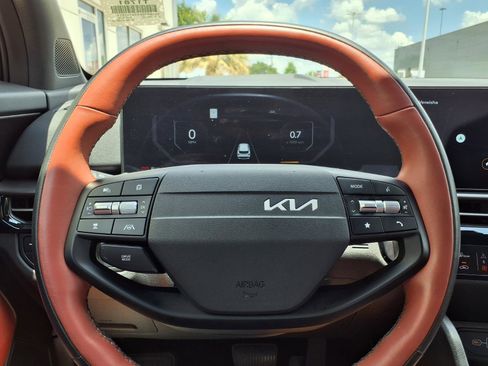 Used 2026 Kia Sportage SX FWD image 22