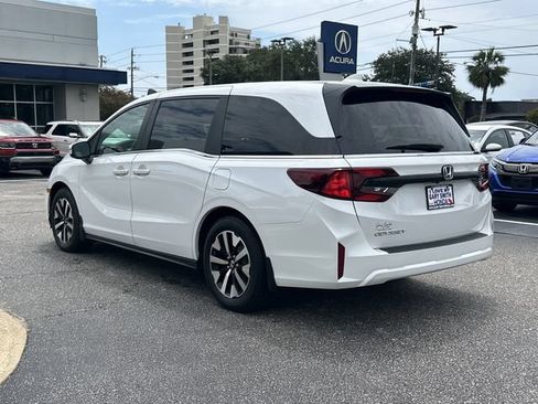 Certified 2026 Honda Odyssey EX-L image 6