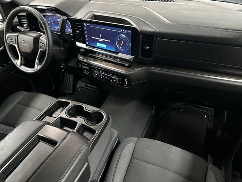 Used 2025 Chevrolet Silverado 1500 RST w/ Redline Edition AWD/4WD image 12