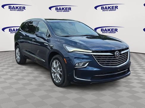 Used 2023 Buick Enclave Premium w/ Experience Buick Package AWD/4WD image 3