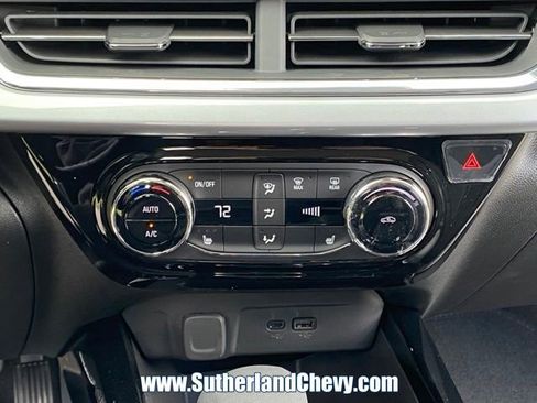 New 2026 Chevrolet Trax LT FWD image 30