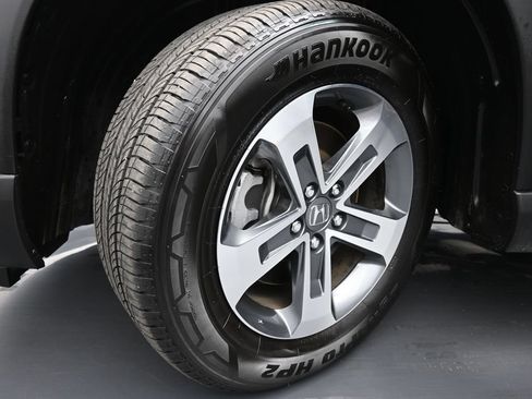 Certified 2025 Honda Pilot EX-L image 16