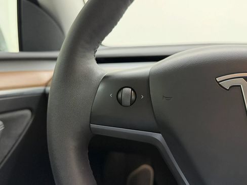 Used 2023 Tesla Model Y Performance AWD/4WD image 69