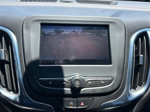 Used 2024 Chevrolet Equinox LT FWD image 23