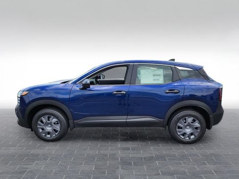 New 2026 Nissan Kicks S FWD image 3