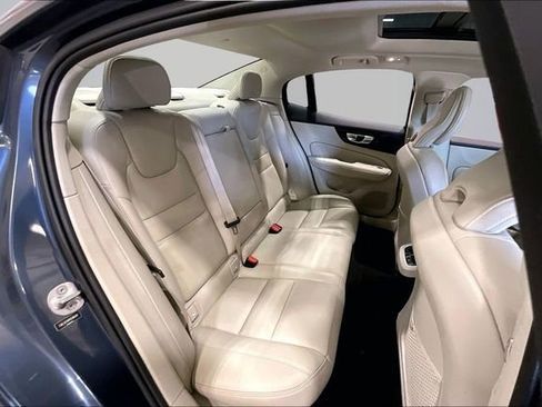 Certified 2023 Volvo S60 B5 Ultimate w/ Climate Package image 29