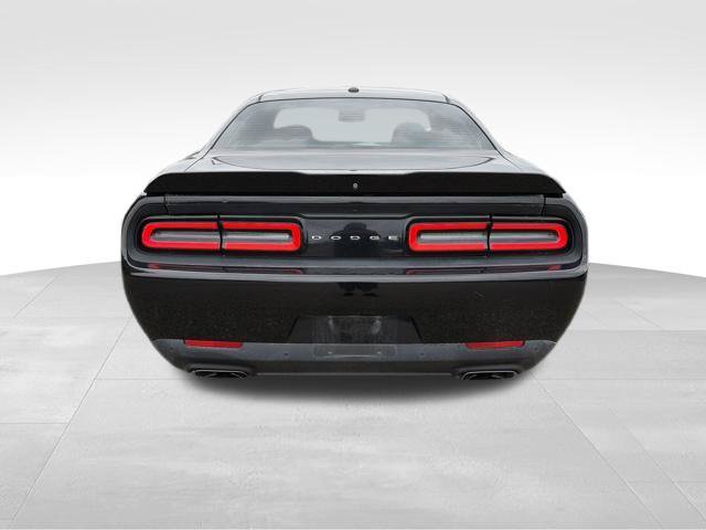 Used 2019 Dodge Challenger R/T RWD image 9