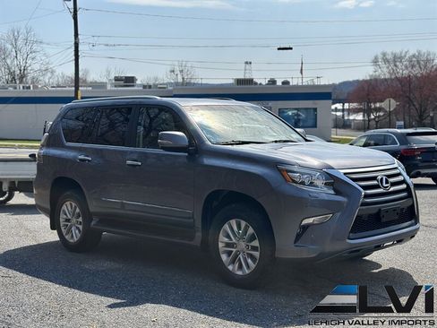 Used 2018 Lexus GX 460 Premium w/ Premium Package image 7