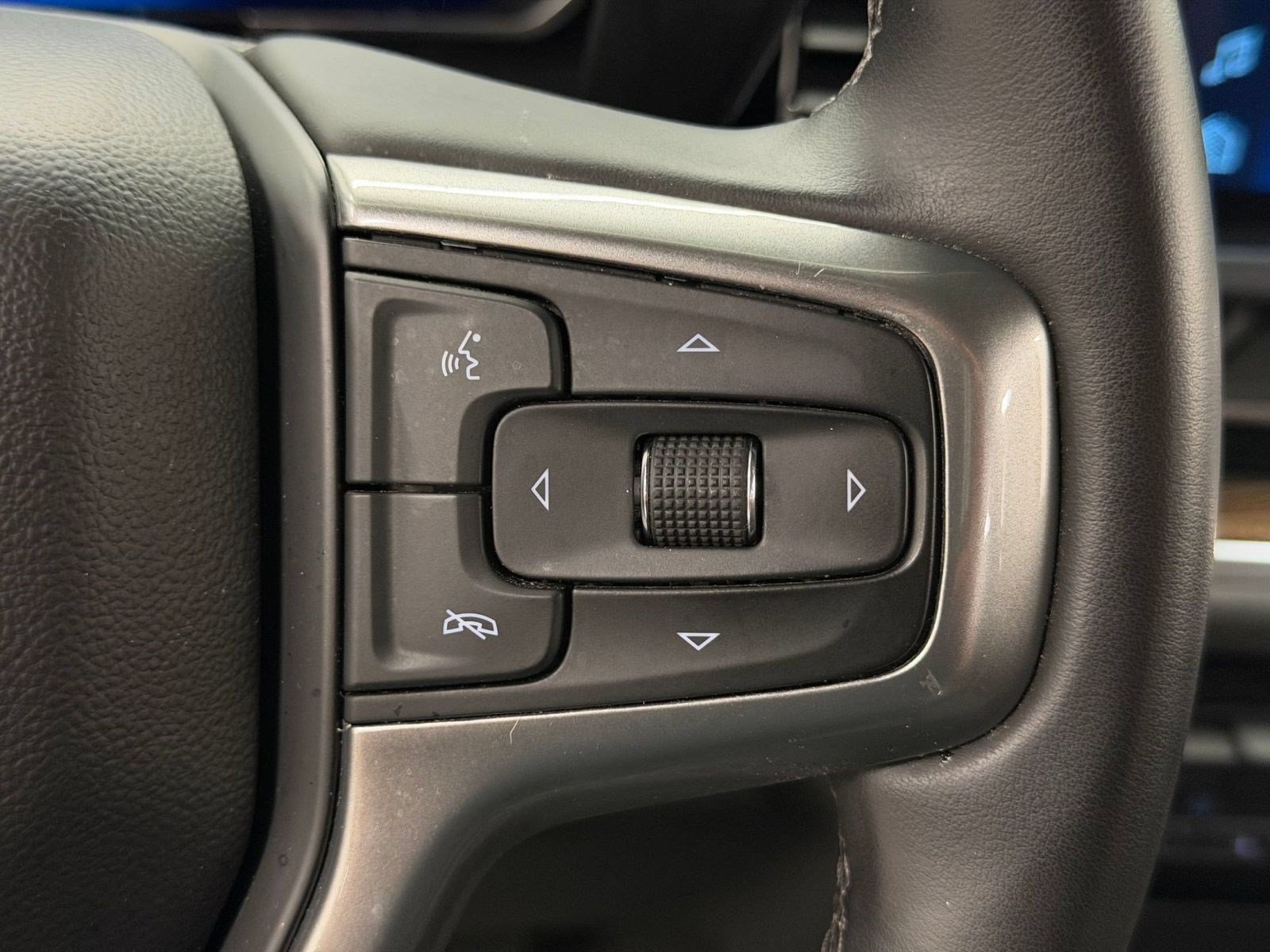 Used 2026 Chevrolet Silverado 1500 RST AWD/4WD image 15