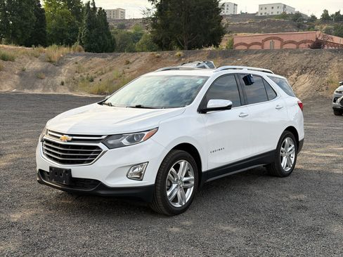 Used 2018 Chevrolet Equinox Premier AWD/4WD image 3