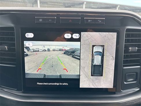 Used 2023 Ford F250 Lariat w/ Black Appearance Package image 37