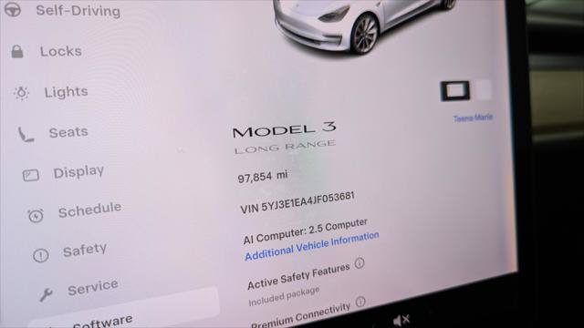 Used 2018 Tesla Model 3 Long Range RWD image 27