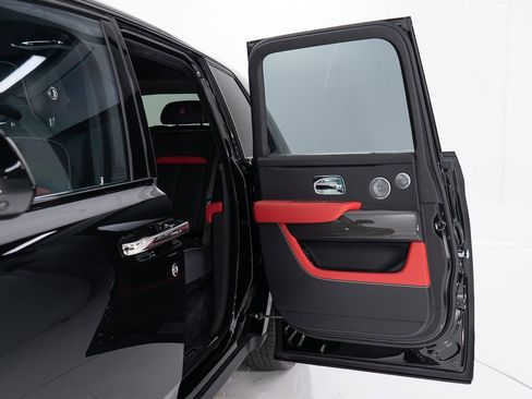 Certified 2023 Rolls-Royce Cullinan Black Badge w/ Driver's Package image 22