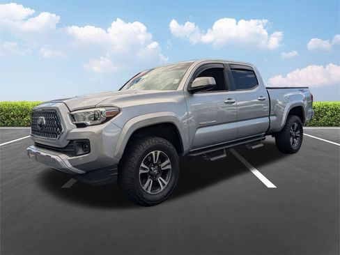 Used 2019 Toyota Tacoma TRD Sport RWD image 7