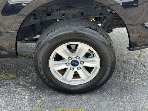 Used 2020 Ford F150 XL w/ Equipment Group 101A Mid AWD/4WD image 6
