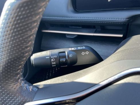 Used 2024 Nissan Ariya AWD image 20