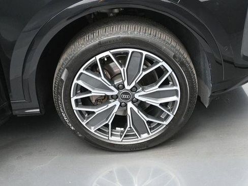 Certified 2025 Audi Q5 Premium w/ Premium Plus AWD/4WD image 40