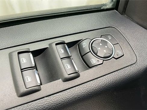 Used 2017 Ford F150 Lariat w/ Equipment Group 502A Luxury image 9