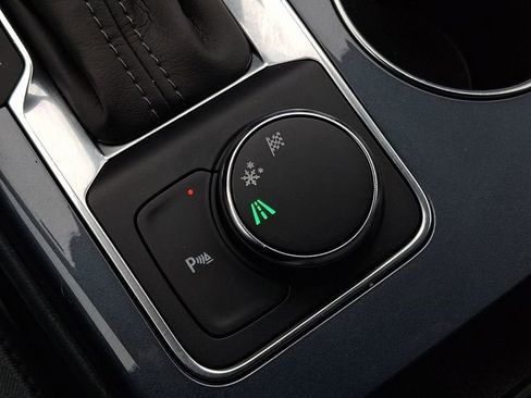 Used 2020 Chevrolet Blazer LT FWD image 23