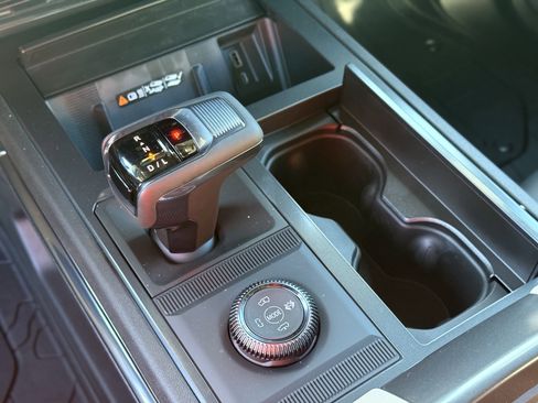 New 2026 GMC Hummer EV SUV image 23