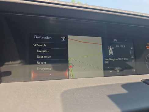 Used 2018 Lexus LC 500 Coupe w/ Performance Package RWD image 20