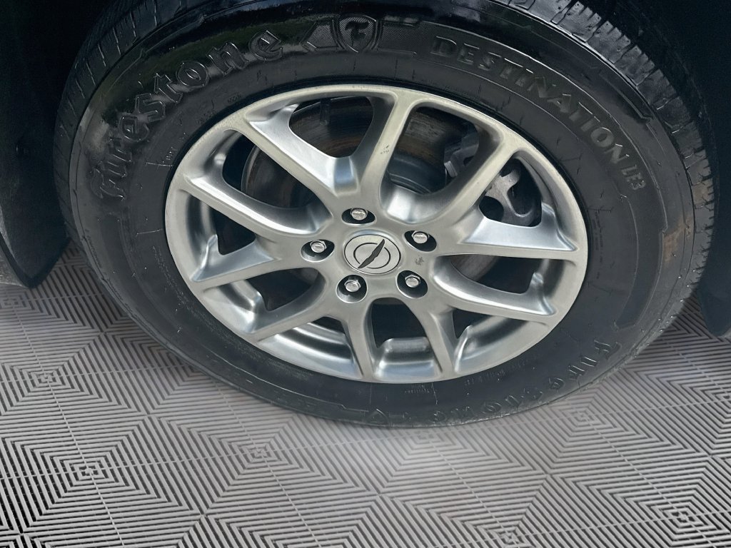 Used 2021 Chrysler Pacifica Touring FWD image 33
