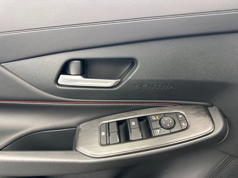 New 2026 Nissan Sentra SR image 10