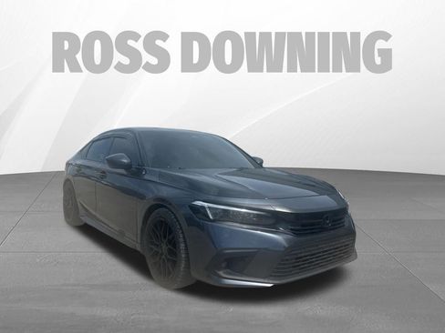 Used 2023 Honda Civic Touring image 3