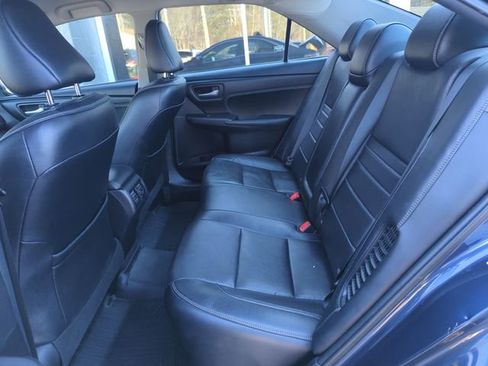 Used 2015 Toyota Camry XLE image 31