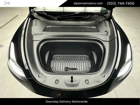 Used 2022 Tesla Model Y Performance image 40