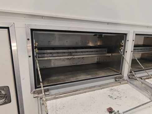 Used 2016 Ford E-350 and Econoline 350 Super Duty w/ Power Windows & Locks Group image 23