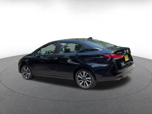Used 2025 Nissan Versa SV FWD image 9
