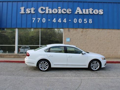 Used 2017 Volkswagen Passat 1.8T SE FWD image 23
