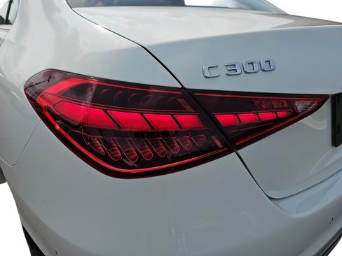 Used 2023 Mercedes-Benz C 300 Sedan image 32