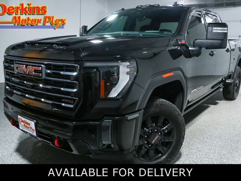 Used 2024 GMC Sierra 2500 AT4 w/ AT4 Premium Plus Package AWD/4WD image 1