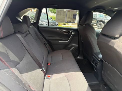 Used 2025 Toyota RAV4 SE AWD/4WD image 15