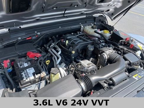 Used 2018 Jeep Wrangler Unlimited Rubicon w/ Safety Group image 25