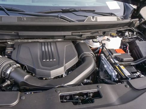 New 2026 Chevrolet Traverse LT w/ Midnight/Sport Edition image 24