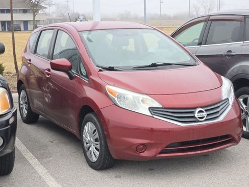 Used 2016 Nissan Versa Note SV image 2